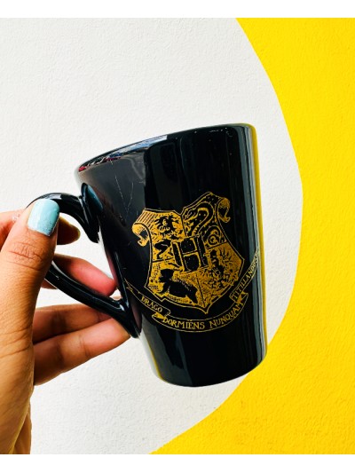 TAZA COLOR HARRY ESCUDO