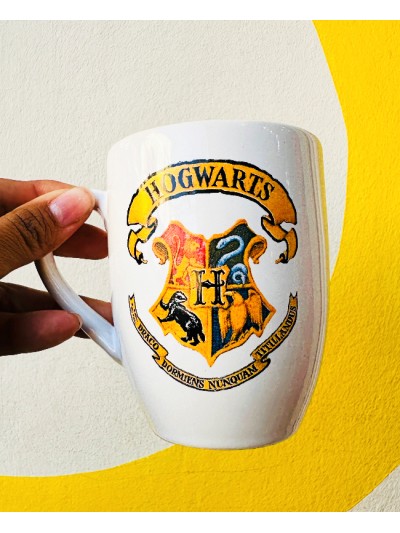 TAZA BLANCA HARRY ESCUDO