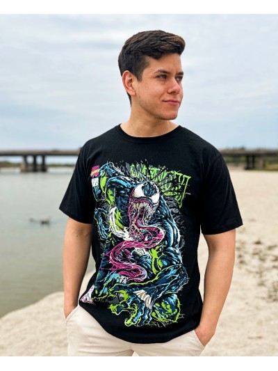 REMERA VENOM