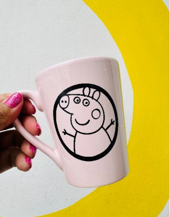 TAZA COLOR PEPPA