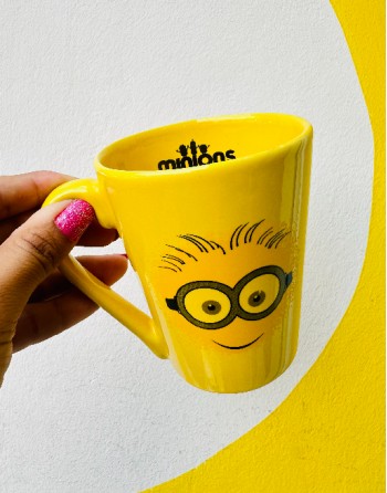 TAZA COLOR MINIONS